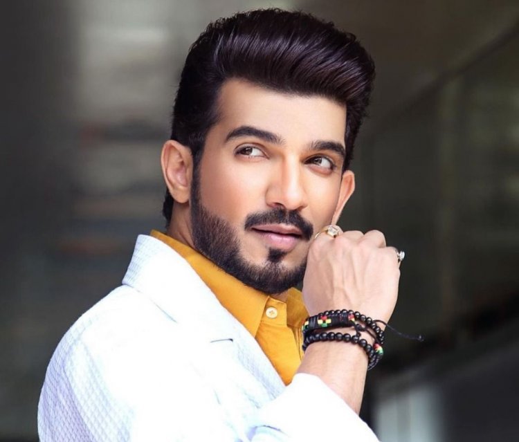 Arjun Bijlani on Ranveer Singh’s nude pictures: It’s his choice, not the first time an actor has gone full monty