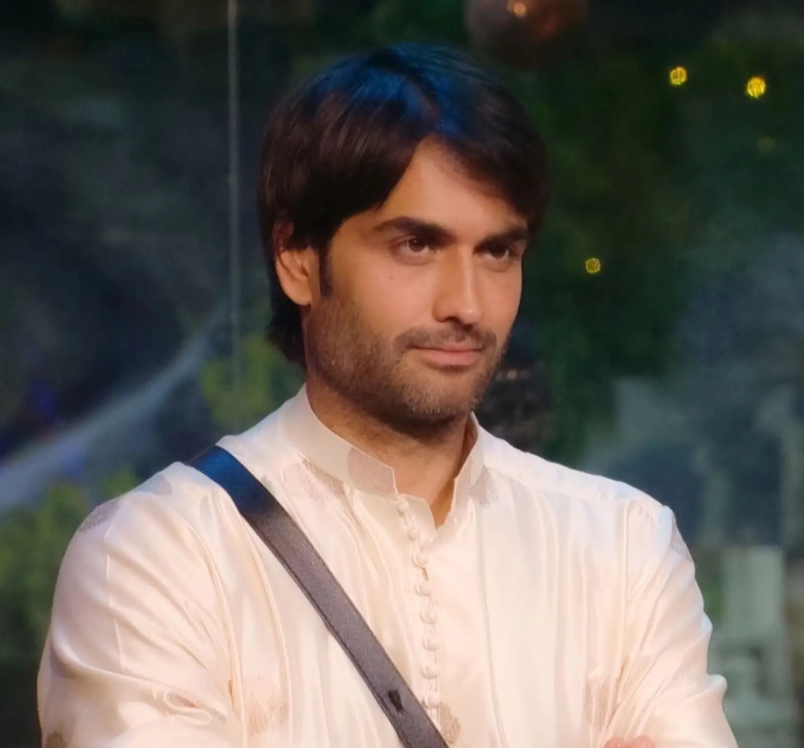 Vivian Dsena warns people to not get food into fights!